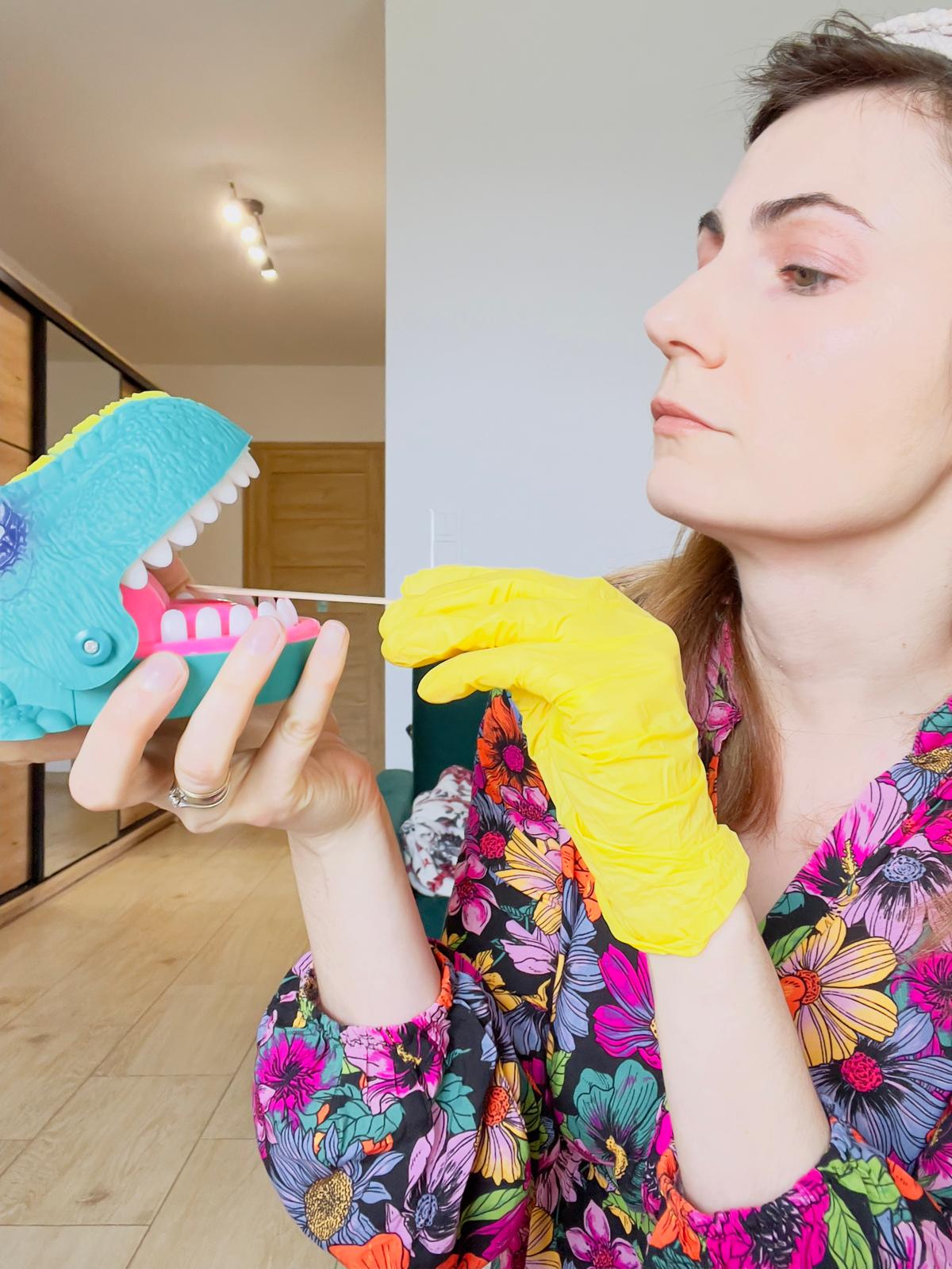 Read more about the article Jak pozycja języka wpływa na&nbsp;rozwój mowy?